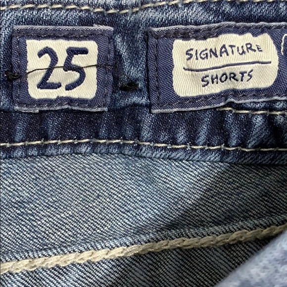 Miss Me signature Shorts Distressed Size 25 EUC - Picture 8 of 13